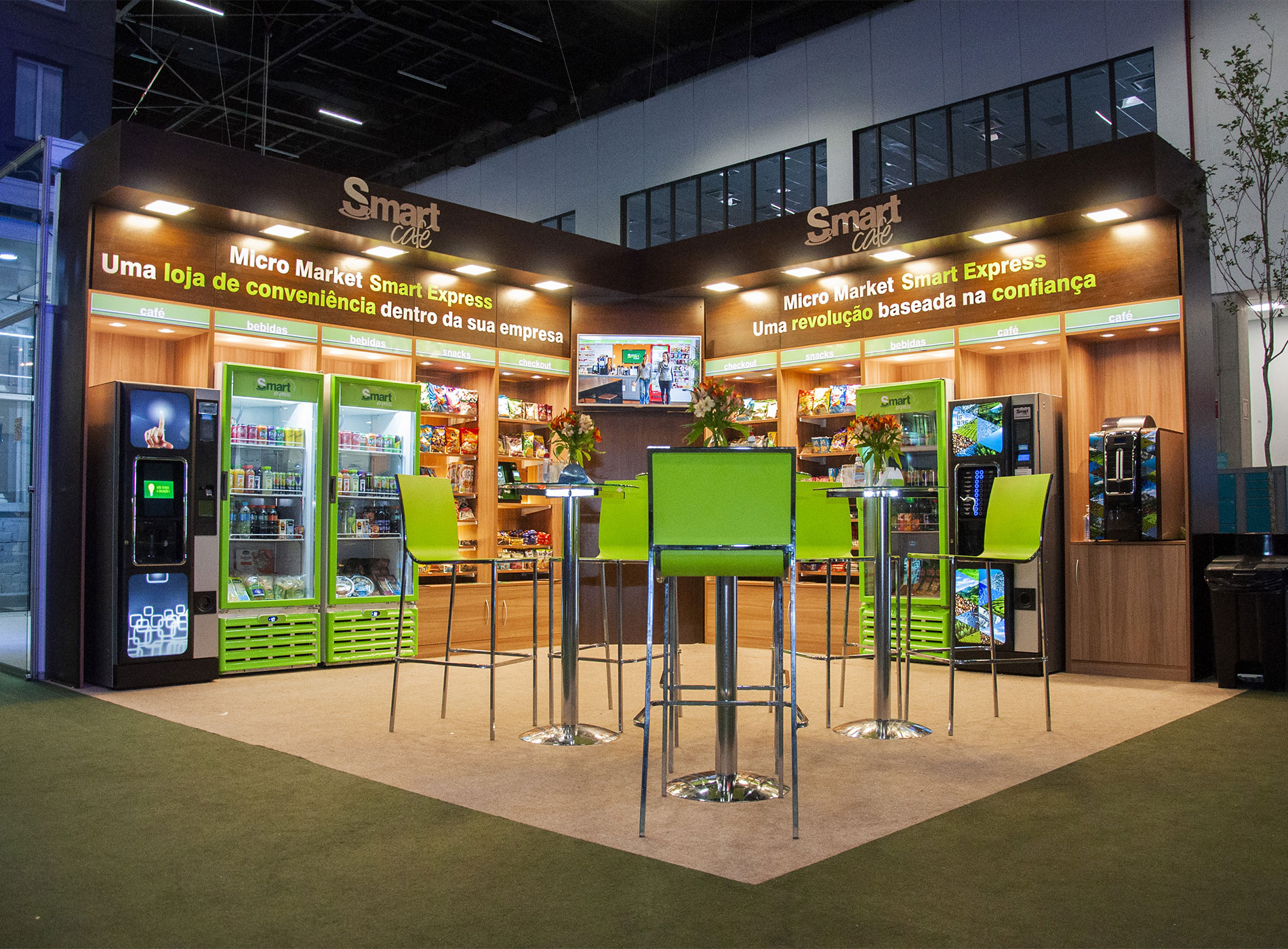 STAND SMART CAFÉ • WTW